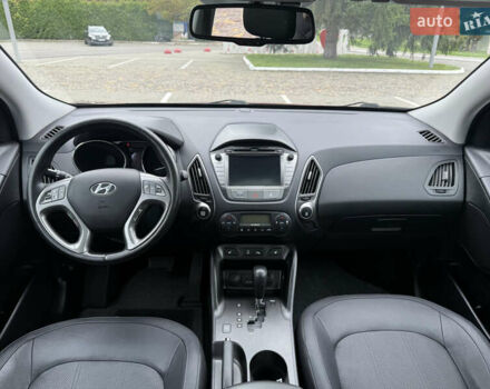 Коричневий Хендай іх35, об'ємом двигуна 2 л та пробігом 211 тис. км за 17400 $, фото 90 на Automoto.ua