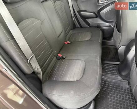 Коричневий Хендай іх35, об'ємом двигуна 2 л та пробігом 155 тис. км за 12990 $, фото 24 на Automoto.ua