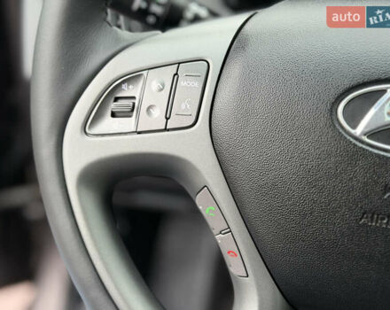 Коричневий Хендай іх35, об'ємом двигуна 2 л та пробігом 230 тис. км за 14300 $, фото 38 на Automoto.ua