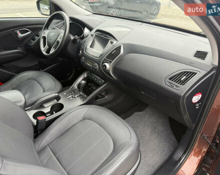 Коричневий Хендай іх35, об'ємом двигуна 2 л та пробігом 211 тис. км за 17400 $, фото 70 на Automoto.ua