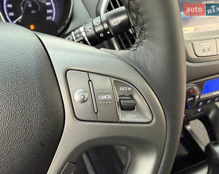 Коричневий Хендай іх35, об'ємом двигуна 2 л та пробігом 230 тис. км за 15300 $, фото 41 на Automoto.ua