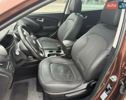 Коричневий Хендай іх35, об'ємом двигуна 2 л та пробігом 211 тис. км за 17400 $, фото 99 на Automoto.ua