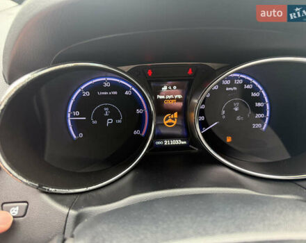 Коричневий Хендай іх35, об'ємом двигуна 2 л та пробігом 211 тис. км за 17400 $, фото 111 на Automoto.ua