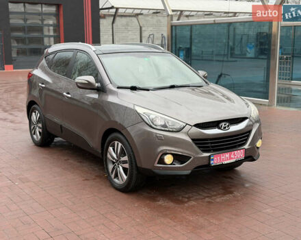 Коричневий Хендай іх35, об'ємом двигуна 2 л та пробігом 230 тис. км за 14300 $, фото 69 на Automoto.ua