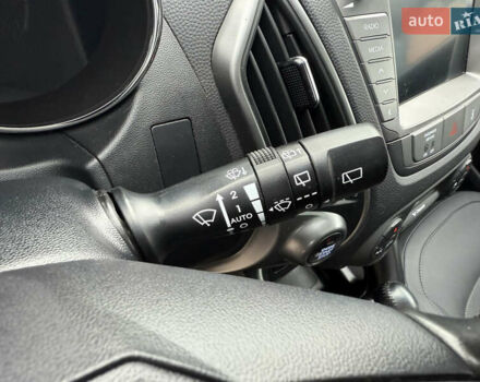 Коричневий Хендай іх35, об'ємом двигуна 2 л та пробігом 211 тис. км за 17400 $, фото 106 на Automoto.ua