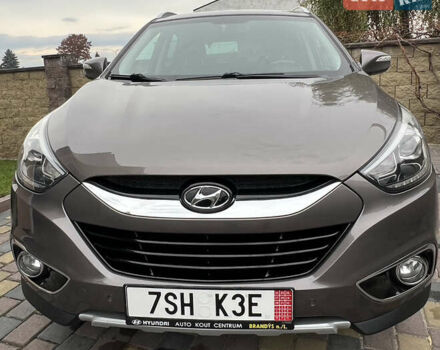 Коричневый Хендай их35, объемом двигателя 2 л и пробегом 223 тыс. км за 14500 $, фото 7 на Automoto.ua