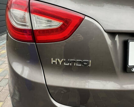 Коричневый Хендай их35, объемом двигателя 2 л и пробегом 223 тыс. км за 14500 $, фото 39 на Automoto.ua