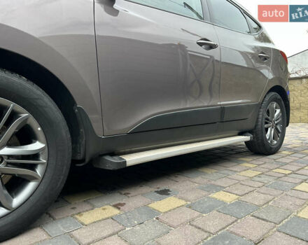 Коричневый Хендай их35, объемом двигателя 2 л и пробегом 223 тыс. км за 14500 $, фото 45 на Automoto.ua