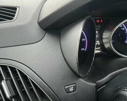 Коричневый Хендай их35, объемом двигателя 2 л и пробегом 223 тыс. км за 14500 $, фото 24 на Automoto.ua