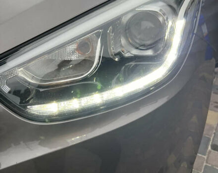 Коричневый Хендай их35, объемом двигателя 2 л и пробегом 223 тыс. км за 14500 $, фото 73 на Automoto.ua