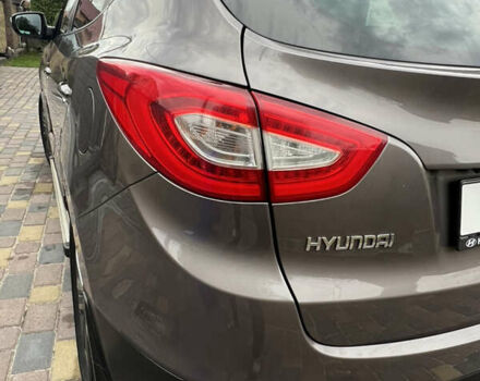 Коричневый Хендай их35, объемом двигателя 2 л и пробегом 223 тыс. км за 14500 $, фото 38 на Automoto.ua