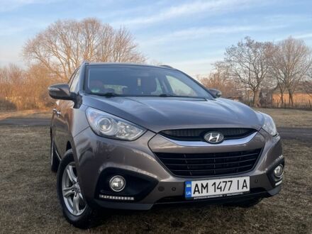 Хендай іх35 2011 у Бердичеве на Automoto.ua Коричневий Хендай іх35, об'ємом двигуна 2 л та пробігом 261 тис. км за 14100 $, фото 1 на Automoto.ua