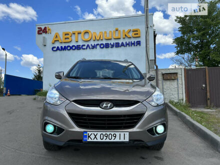 Хендай их35 2011 в Харькове на Automoto.ua Коричневый Хендай их35, объемом двигателя 2 л и пробегом 171 тыс. км за 14000 $, фото 1 на Automoto.ua