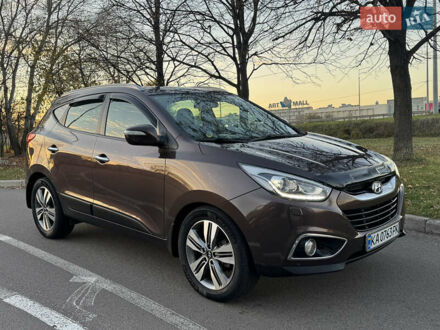 Коричневый Хендай их35, объемом двигателя 2 л и пробегом 176 тыс. км за 14500 $, фото 1 на Automoto.ua