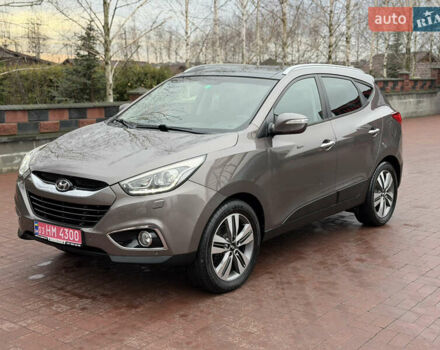 Коричневый Хендай их35, объемом двигателя 2 л и пробегом 230 тыс. км за 14300 $, фото 1 на Automoto.ua