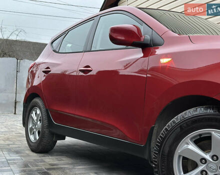 Червоний Хендай іх35, об'ємом двигуна 1.7 л та пробігом 240 тис. км за 10700 $, фото 17 на Automoto.ua