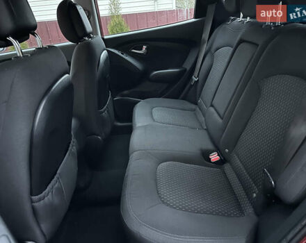 Червоний Хендай іх35, об'ємом двигуна 1.7 л та пробігом 240 тис. км за 10700 $, фото 28 на Automoto.ua