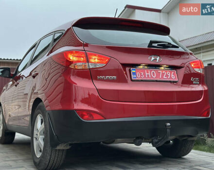Червоний Хендай іх35, об'ємом двигуна 1.7 л та пробігом 240 тис. км за 10700 $, фото 15 на Automoto.ua