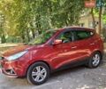 Красный Хендай их35, объемом двигателя 2 л и пробегом 100 тыс. км за 12000 $, фото 4 на Automoto.ua