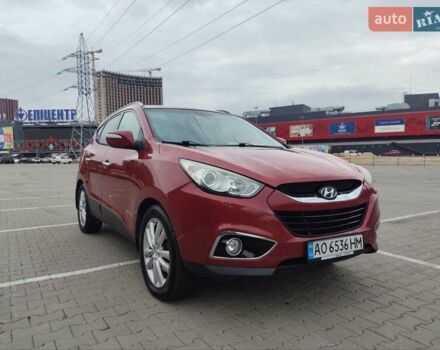 Красный Хендай их35, объемом двигателя 2 л и пробегом 238 тыс. км за 10800 $, фото 8 на Automoto.ua