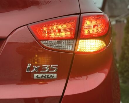 Красный Хендай их35, объемом двигателя 0 л и пробегом 240 тыс. км за 10700 $, фото 4 на Automoto.ua