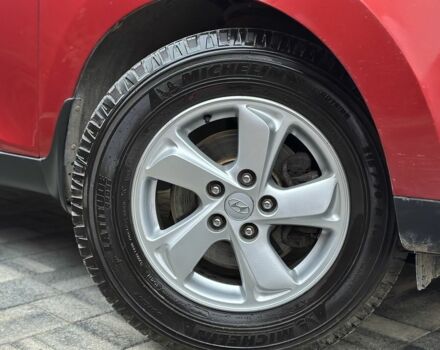 Красный Хендай их35, объемом двигателя 0 л и пробегом 240 тыс. км за 10700 $, фото 11 на Automoto.ua