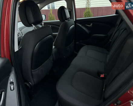 Червоний Хендай іх35, об'ємом двигуна 1.7 л та пробігом 240 тис. км за 10700 $, фото 41 на Automoto.ua