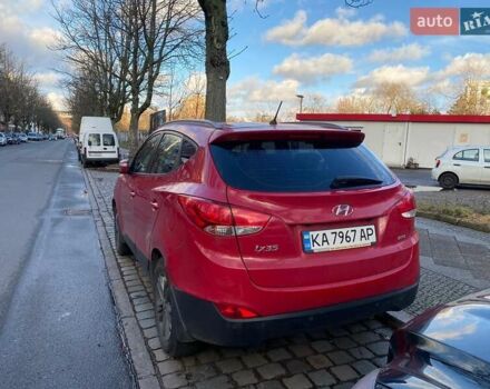 Червоний Хендай іх35, об'ємом двигуна 2 л та пробігом 107 тис. км за 14500 $, фото 2 на Automoto.ua