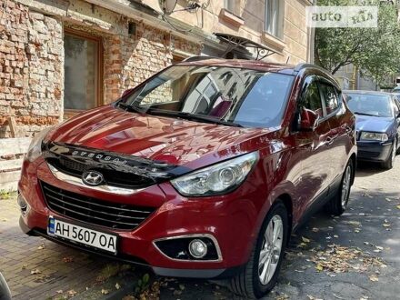 Хендай их35 2010 в Тернополе на Automoto.ua Красный Хендай их35, объемом двигателя 2 л и пробегом 148 тыс. км за 11300 $, фото 1 на Automoto.ua