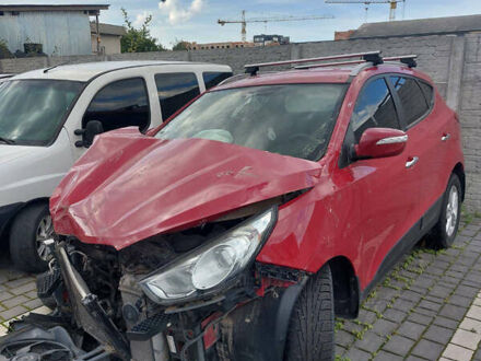Червоний Хендай іх35, об'ємом двигуна 2 л та пробігом 187 тис. км за 5700 $, фото 1 на Automoto.ua