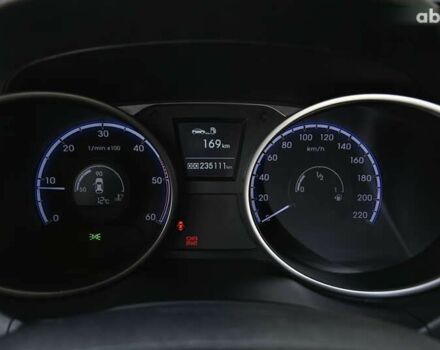Хендай их35, объемом двигателя 2 л и пробегом 235 тыс. км за 11700 $, фото 15 на Automoto.ua