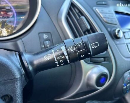 Хендай их35, объемом двигателя 2 л и пробегом 243 тыс. км за 10000 $, фото 21 на Automoto.ua