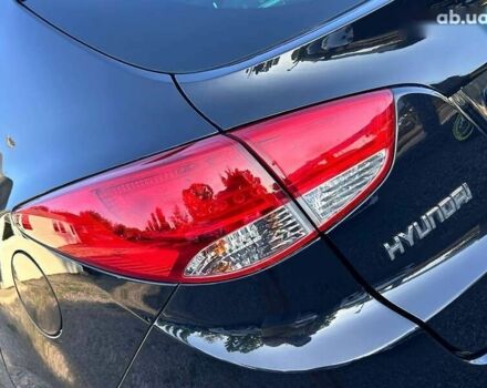 Хендай их35, объемом двигателя 2 л и пробегом 243 тыс. км за 10000 $, фото 10 на Automoto.ua