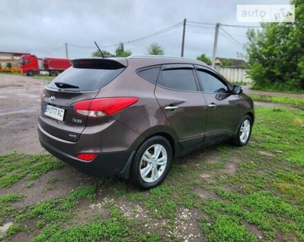 Хендай их35, объемом двигателя 2 л и пробегом 153 тыс. км за 12200 $, фото 4 на Automoto.ua