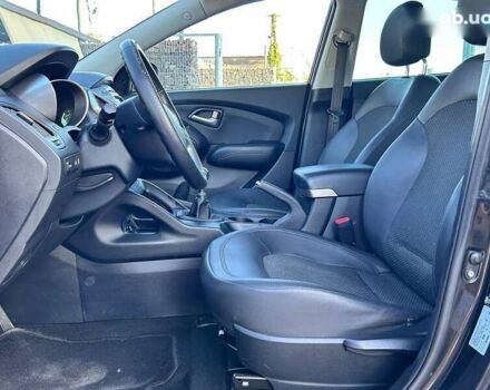 Хендай их35, объемом двигателя 2 л и пробегом 243 тыс. км за 10000 $, фото 13 на Automoto.ua