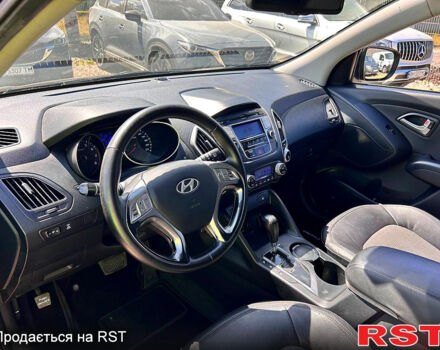 Хендай іх35, об'ємом двигуна 2 л та пробігом 162 тис. км за 10800 $, фото 8 на Automoto.ua