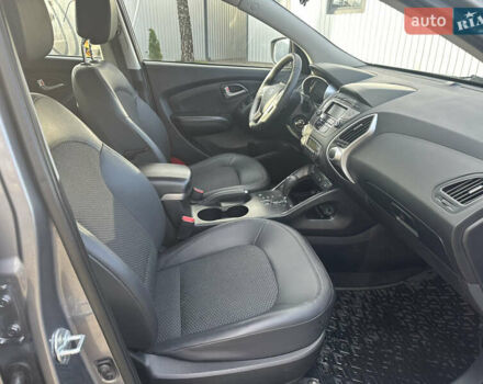 Хендай их35, объемом двигателя 2 л и пробегом 253 тыс. км за 13800 $, фото 13 на Automoto.ua