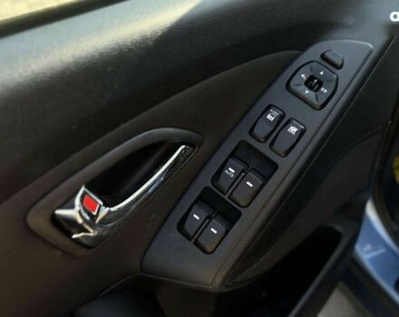 Хендай их35, объемом двигателя 2 л и пробегом 93 тыс. км за 12500 $, фото 11 на Automoto.ua