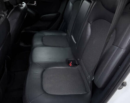 Хендай их35, объемом двигателя 2 л и пробегом 165 тыс. км за 11100 $, фото 16 на Automoto.ua