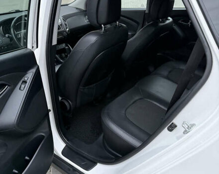 Хендай их35, объемом двигателя 2 л и пробегом 165 тыс. км за 11100 $, фото 15 на Automoto.ua