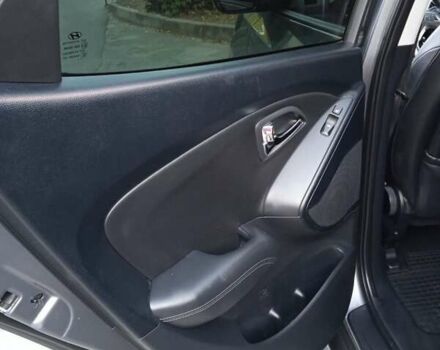 Хендай их35, объемом двигателя 2 л и пробегом 128 тыс. км за 11000 $, фото 11 на Automoto.ua