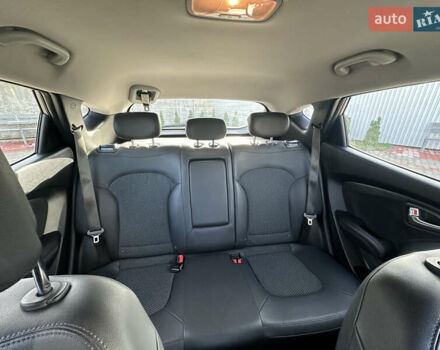 Хендай их35, объемом двигателя 2 л и пробегом 253 тыс. км за 13800 $, фото 16 на Automoto.ua