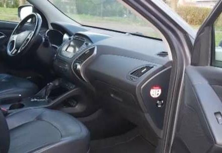 Хендай іх35, об'ємом двигуна 2 л та пробігом 94 тис. км за 12300 $, фото 4 на Automoto.ua