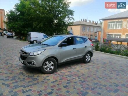 Хендай іх35 2010 у Костополе на Automoto.ua Хендай іх35, об'ємом двигуна 2 л та пробігом 271 тис. км за 10000 $, фото 1 на Automoto.ua