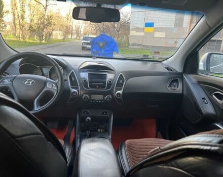 Сірий Хендай іх35, об'ємом двигуна 2 л та пробігом 156 тис. км за 9999 $, фото 13 на Automoto.ua