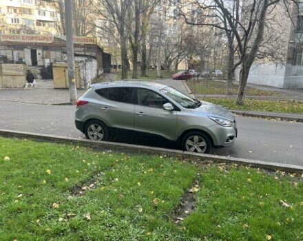 Сірий Хендай іх35, об'ємом двигуна 2 л та пробігом 156 тис. км за 9999 $, фото 8 на Automoto.ua