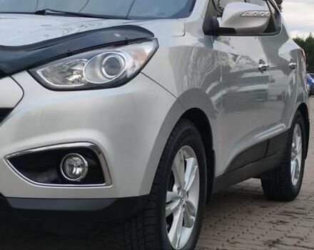 Серый Хендай их35, объемом двигателя 2 л и пробегом 151 тыс. км за 11450 $, фото 18 на Automoto.ua