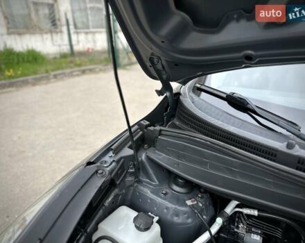 Серый Хендай их35, объемом двигателя 1.7 л и пробегом 192 тыс. км за 14250 $, фото 34 на Automoto.ua