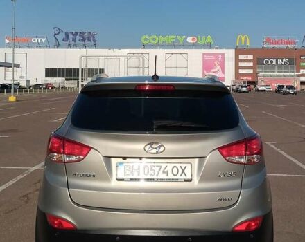 Серый Хендай их35, объемом двигателя 2 л и пробегом 148 тыс. км за 11850 $, фото 65 на Automoto.ua