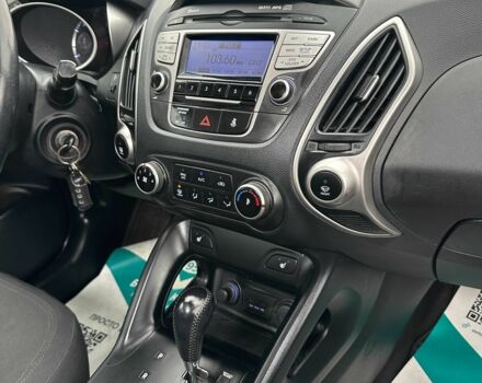 Сірий Хендай іх35, об'ємом двигуна 2 л та пробігом 209 тис. км за 11500 $, фото 4 на Automoto.ua